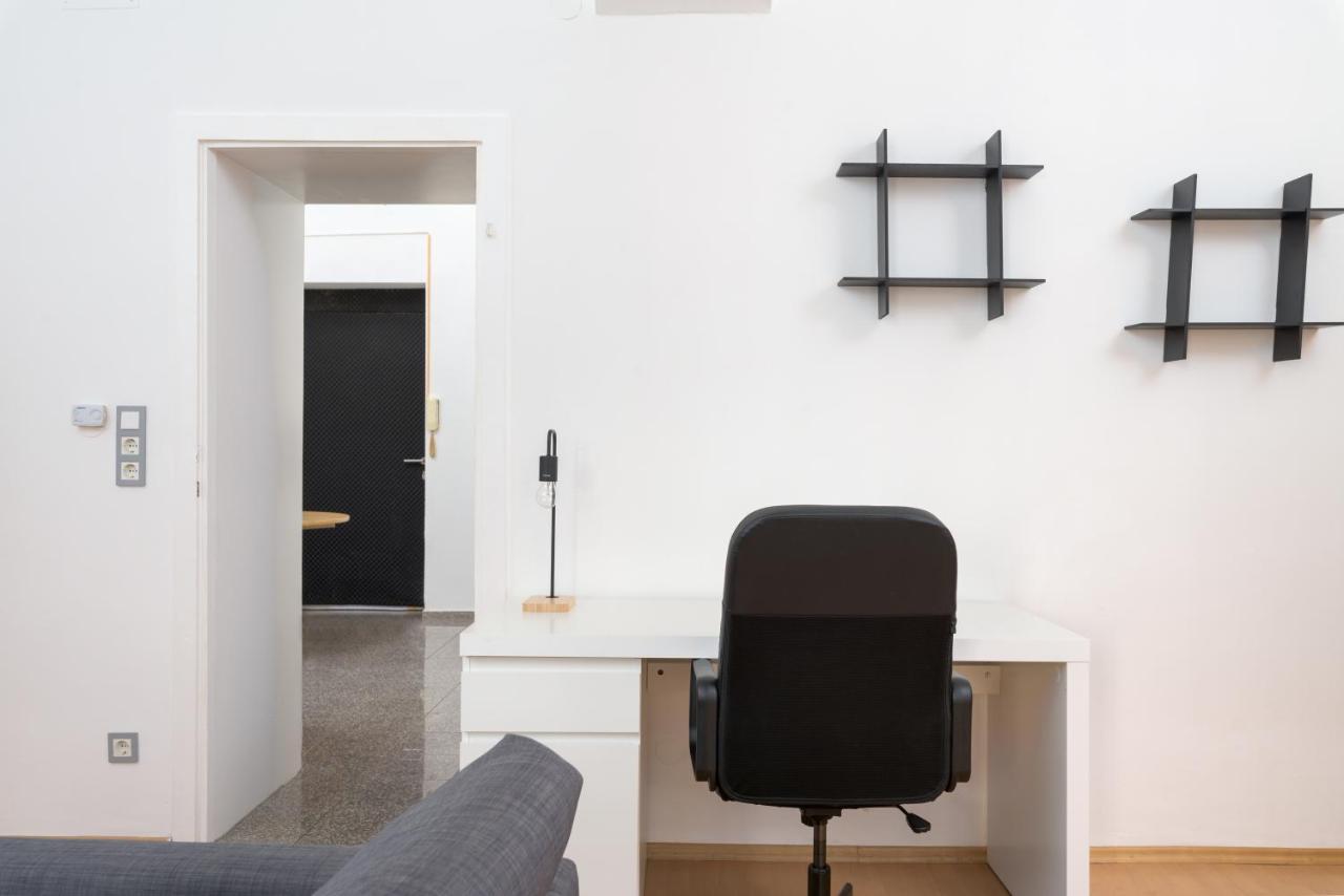 Appartement Spacious Apt In Perfect Location For Family 24h Check-in